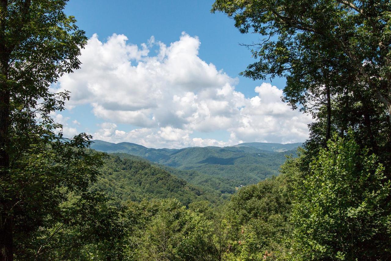 Lazy Bear Lodge Valle Crucis Luaran gambar