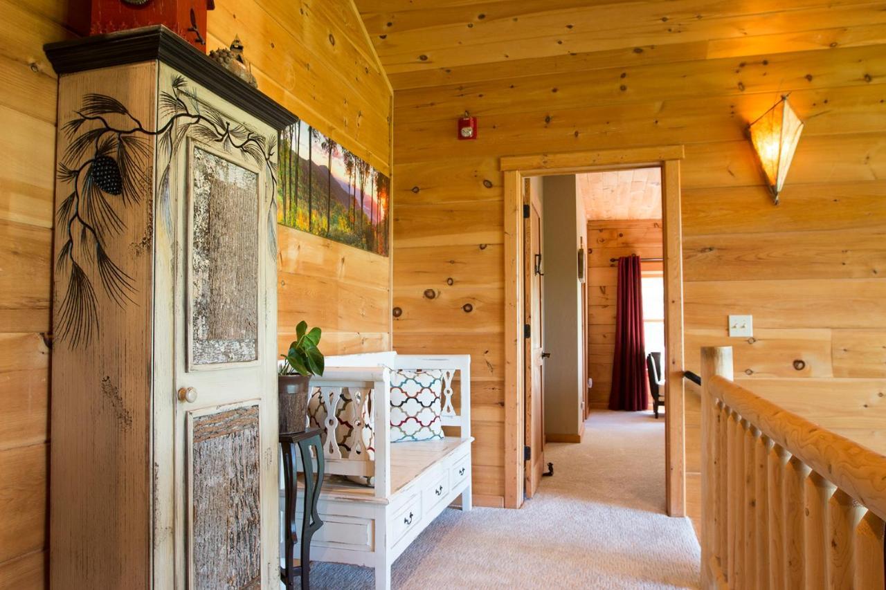 Lazy Bear Lodge Valle Crucis Luaran gambar