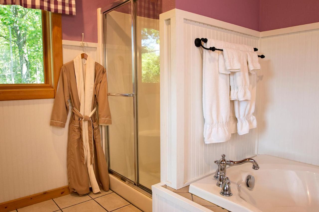 Lazy Bear Lodge Valle Crucis Luaran gambar