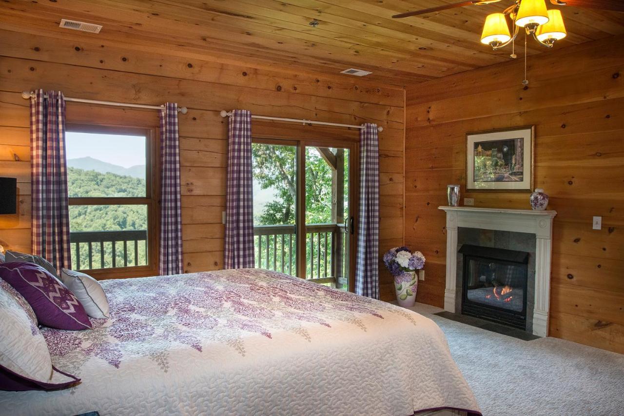 Lazy Bear Lodge Valle Crucis Luaran gambar